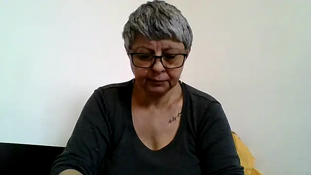 roseblak42 online show from 22, 3, 2026