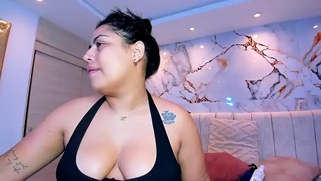 kiana cream online show from 17, 6, 2026