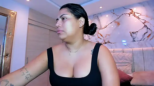 kiana cream online show from 9, 7, 2026