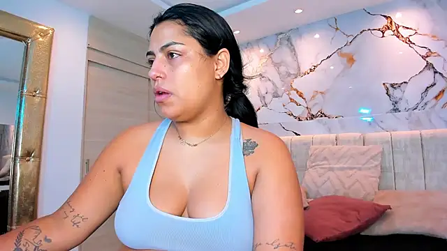 kiana cream online show from 11, 7, 2026
