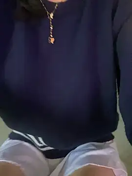 Snapshot of Ruby_bear chatting on 2, 1, 2025 Ruby bear online show from 2, 1, 2025