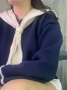 Snapshot of Ruby_bear chatting on 8, 1, 2025 Ruby bear online show from 8, 1, 2025