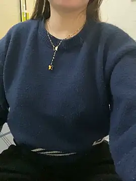 Snapshot of Ruby_bear chatting on 8, 3, 2025 Ruby bear online show from 8, 3, 2025