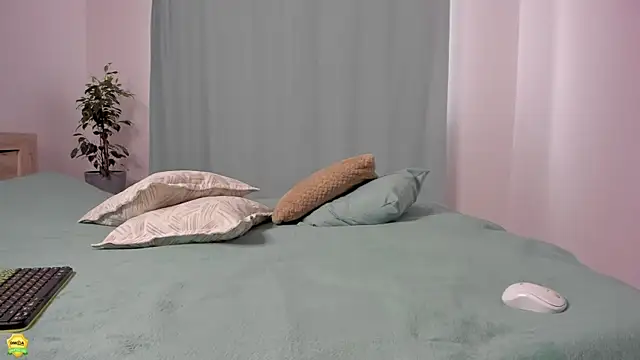 Snapshot of me___ow chatting on 27, 1, 2025 me ow online show from 27, 1, 2025