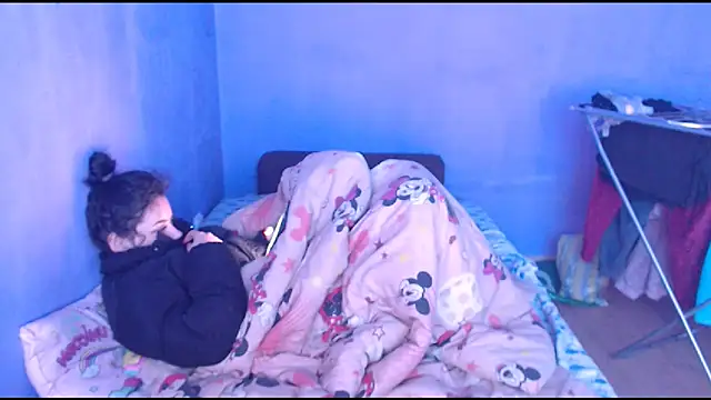 LovelyJulliette online show from 23, 2, 2025