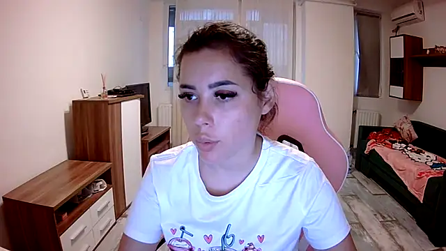 LovelyJulliette online show from 11, 9, 2025