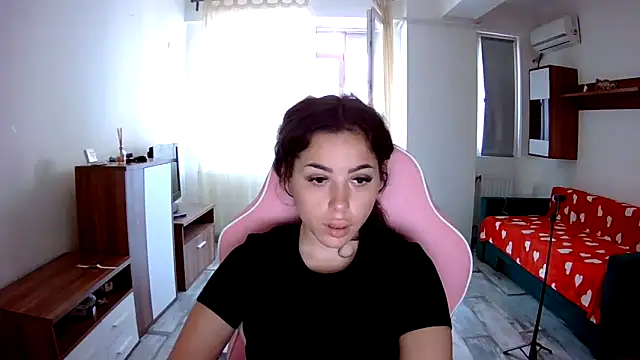 LovelyJulliette online show from 24, 9, 2025