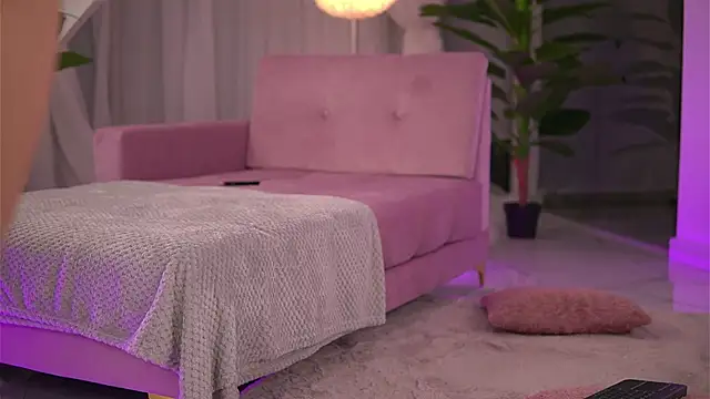 KaylaBray online show from 15, 3, 2025