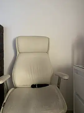 natashasweet online show from 3, 3, 2025