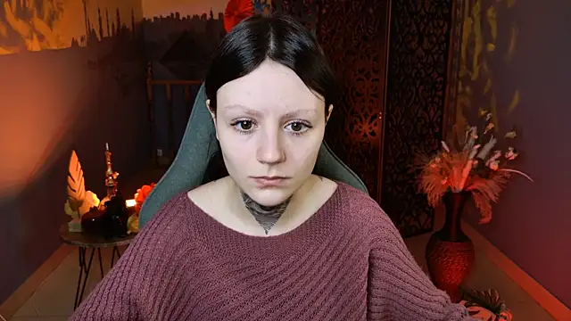 VeliraBraitberg online show from 4, 12, 2024