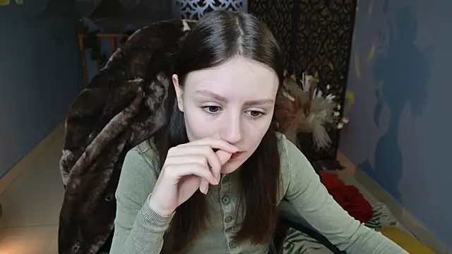 VeliraBraitberg online show from 5, 2, 2025