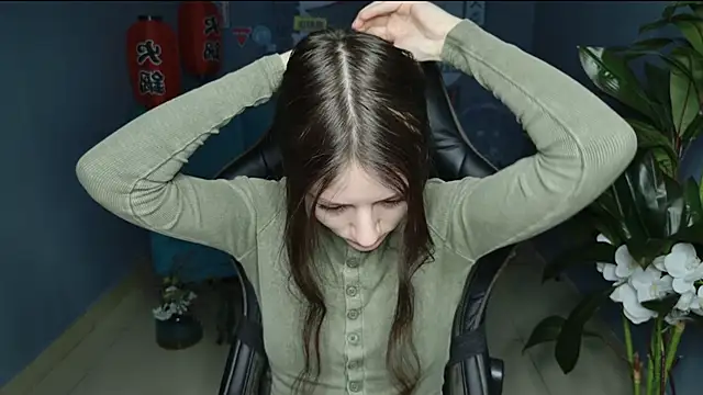 VeliraBraitberg online show from 7, 2, 2025