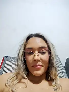 Snapshot of TaraaHot chatting on 22, 3, 2025 TaraaHot online show from 22, 3, 2025