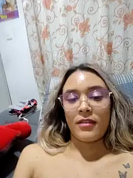 Snapshot of TaraaHot chatting on 23, 3, 2025 TaraaHot online show from 23, 3, 2025