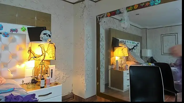 Snapshot of TaraaHot chatting on 31, 10, 2025 TaraaHot online show from 31, 10, 2025