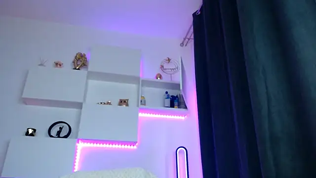 arianatattoos online show from 26, 3, 2026