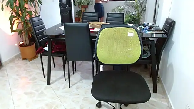 Snapshot of giannandblacke chatting on 28, 2, 2025 giannandblacke online show from 28, 2, 2025