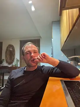 Adventurehotman online show from 14, 4, 2026