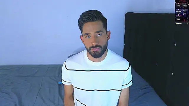 Snapshot of dereck_hotsoon chatting on 10, 1, 2025 dereck hotsoon online show from 10, 1, 2025