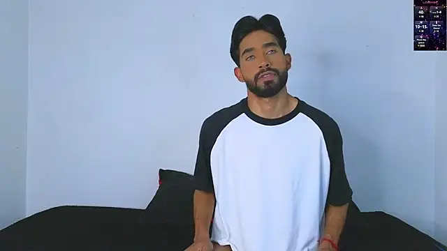 Snapshot of dereck_hotsoon chatting on 21, 3, 2025 dereck hotsoon online show from 21, 3, 2025