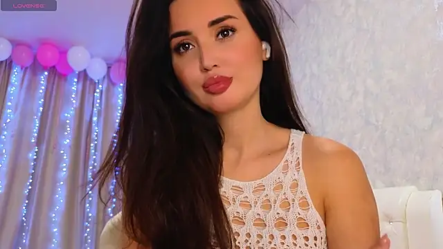 Snapshot of LaraSkinny chatting on 17, 12, 2024 LaraSkinny online show from 17, 12, 2024
