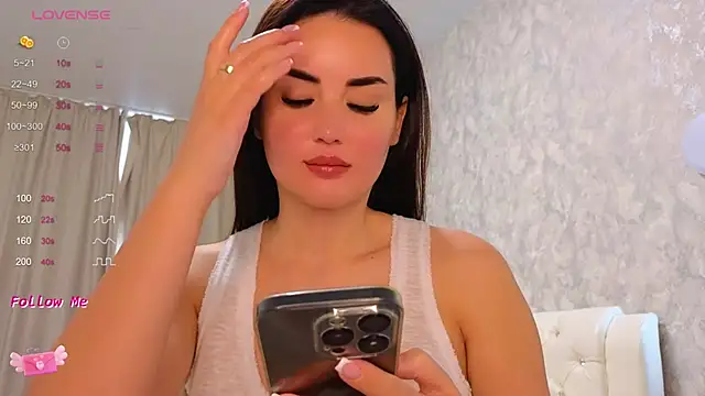 Snapshot of LaraSkinny chatting on 26, 2, 2025 LaraSkinny online show from 26, 2, 2025