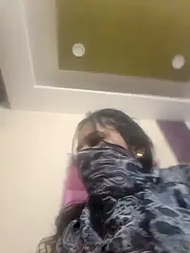 Snapshot of RESHMA_21 chatting on 21, 11, 2025 RESHMA 21 online show from 21, 11, 2025