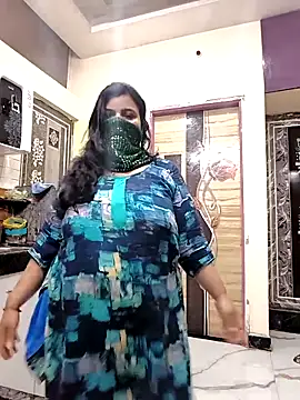 Snapshot of RESHMA_21 chatting on 22, 12, 2025 RESHMA 21 online show from 22, 12, 2025