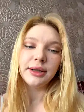 AmmyHot online show from 6, 11, 2025