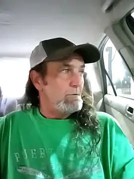 Snapshot of Hotbodyscottie chatting on 1, 3, 2025 Hotbodyscottie online show from 1, 3, 2025