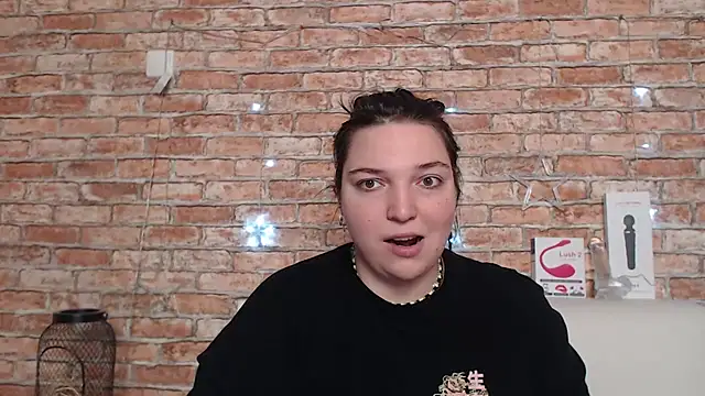 Amelia Kiss  online show from 19, 9, 2025