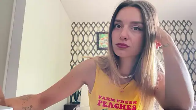 Snapshot of SirenaBelle chatting on 27, 2, 2025 SirenaBelle online show from 27, 2, 2025