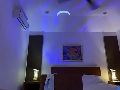 Snapshot of SirenaBelle chatting on 26, 9, 2025 SirenaBelle online show from 26, 9, 2025