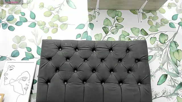 atilanadiaz7 online show from 7, 1, 2025