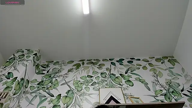 atilanadiaz7 online show from 3, 2, 2025