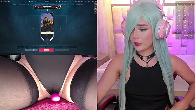 Snapshot of LiaGames chatting on 12, 10, 2025 LiaGames online show from 12, 10, 2025