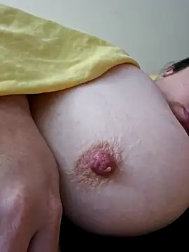 Snapshot of ashezjxm8698 chatting on 3, 11, 2025 ashezjxm8698 online show from 3, 11, 2025