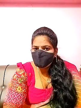 Snapshot of melina214 chatting on 16, 10, 2025 melina214 online show from 16, 10, 2025