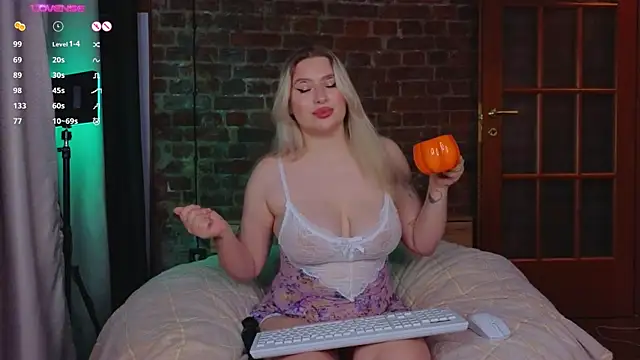 helen frogg online show from 29, 10, 2025