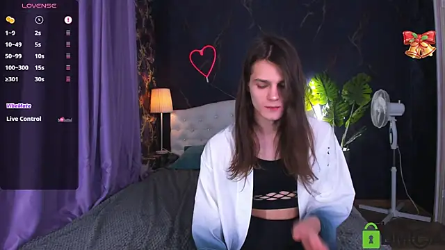 Snapshot of Will_Will_ chatting on 6, 2, 2025 Will Will online show from 6, 2, 2025