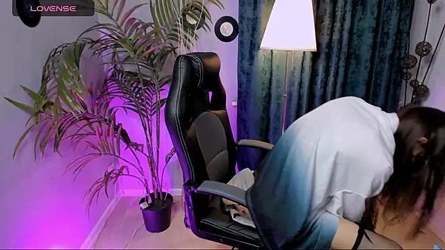 Snapshot of Will_Will_ chatting on 25, 10, 2025 Will Will online show from 25, 10, 2025