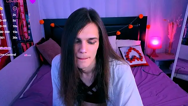 Snapshot of Will_Will_ chatting on 8, 11, 2025 Will Will online show from 8, 11, 2025