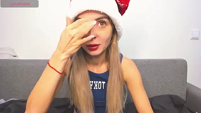 Snapshot of _ellen_meow_ chatting on 20, 12, 2024 ellen meow online show from 20, 12, 2024