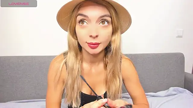 Snapshot of _ellen_meow_ chatting on 14, 2, 2025 ellen meow online show from 14, 2, 2025