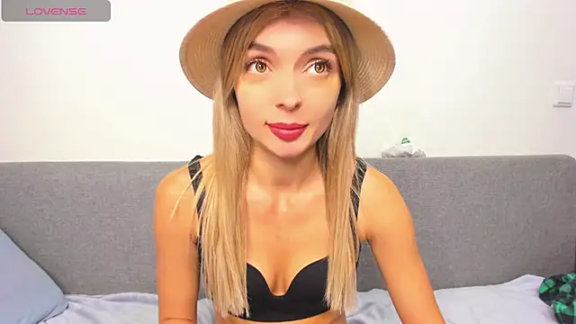 Snapshot of _ellen_meow_ chatting on 21, 2, 2025 ellen meow online show from 21, 2, 2025