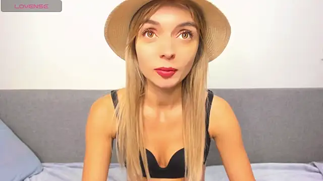 Snapshot of _ellen_meow_ chatting on 21, 2, 2025 ellen meow online show from 21, 2, 2025