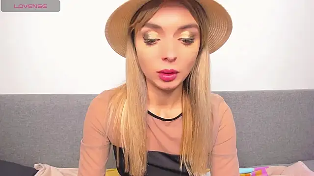 Snapshot of _ellen_meow_ chatting on 9, 3, 2025 ellen meow online show from 9, 3, 2025