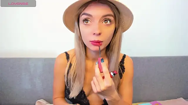 Snapshot of _ellen_meow_ chatting on 9, 3, 2025 ellen meow online show from 9, 3, 2025