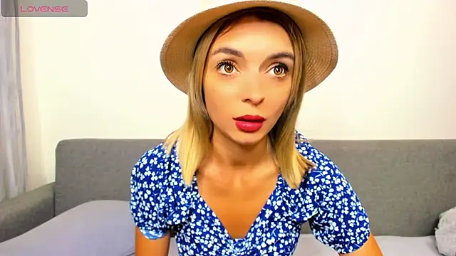 Snapshot of _ellen_meow_ chatting on 18, 9, 2025 ellen meow online show from 18, 9, 2025