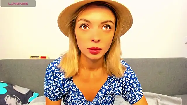 Snapshot of _ellen_meow_ chatting on 4, 10, 2025 ellen meow online show from 4, 10, 2025